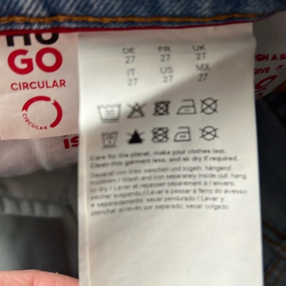 Hugo NWT denim shorts women’s 27 button fly - Picture 7 of 7